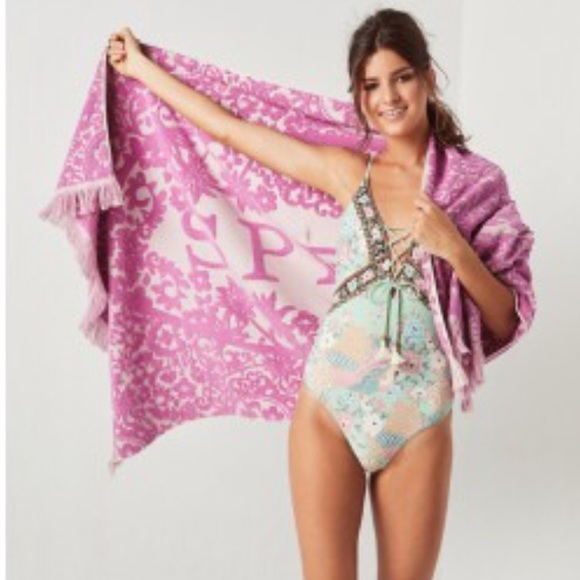 NWT Spell Fuchsia Jasmine Spell towel - Picture 2 of 11